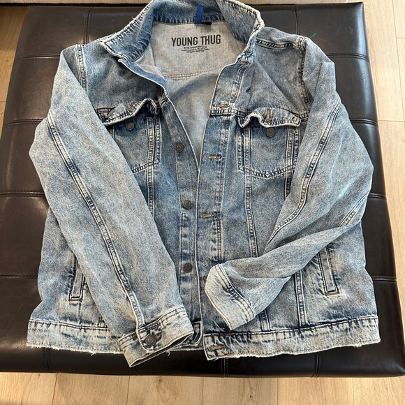 Jean jacket - Picture 4 of 4